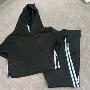 LIGHTLY WORN!!! Short sleeve sweat set